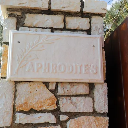 Aphrodite Vilă *