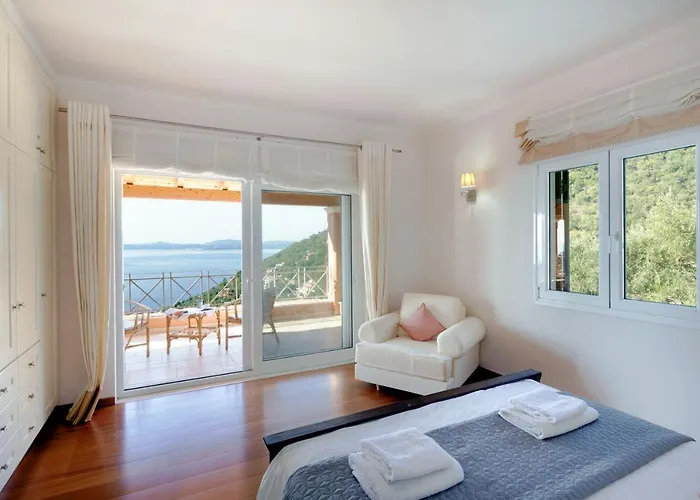 Aphrodite Villa *