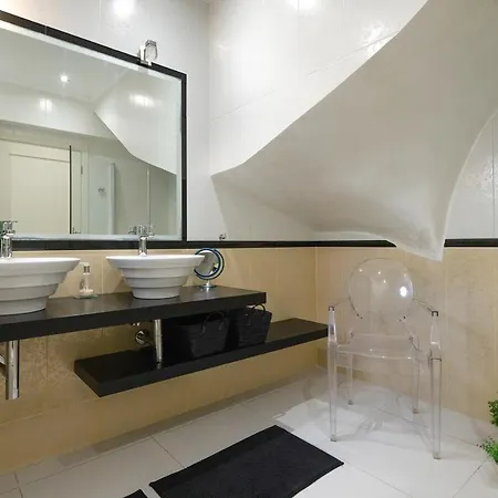 Aphrodite Villa Agní