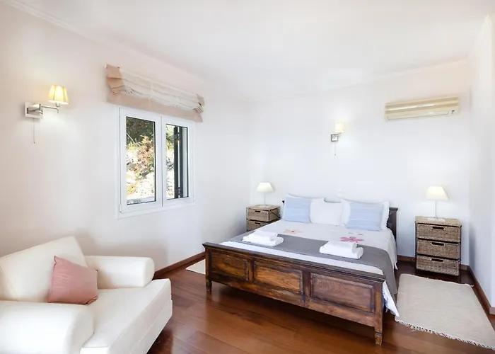 Aphrodite Villa Agní